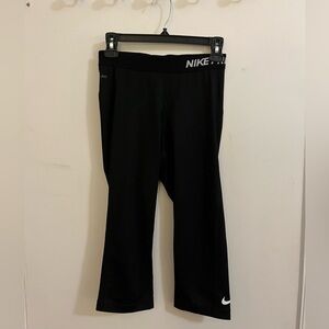 Nike Pro Women’s Dri-Fit, Black, Capris Leggings, Size Med